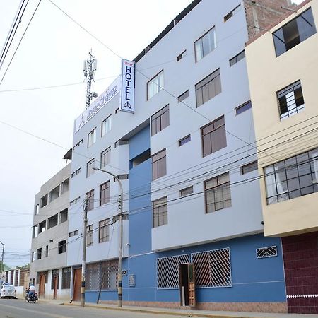 טרוחיו Hotel Jorge Chavez מראה חיצוני תמונה