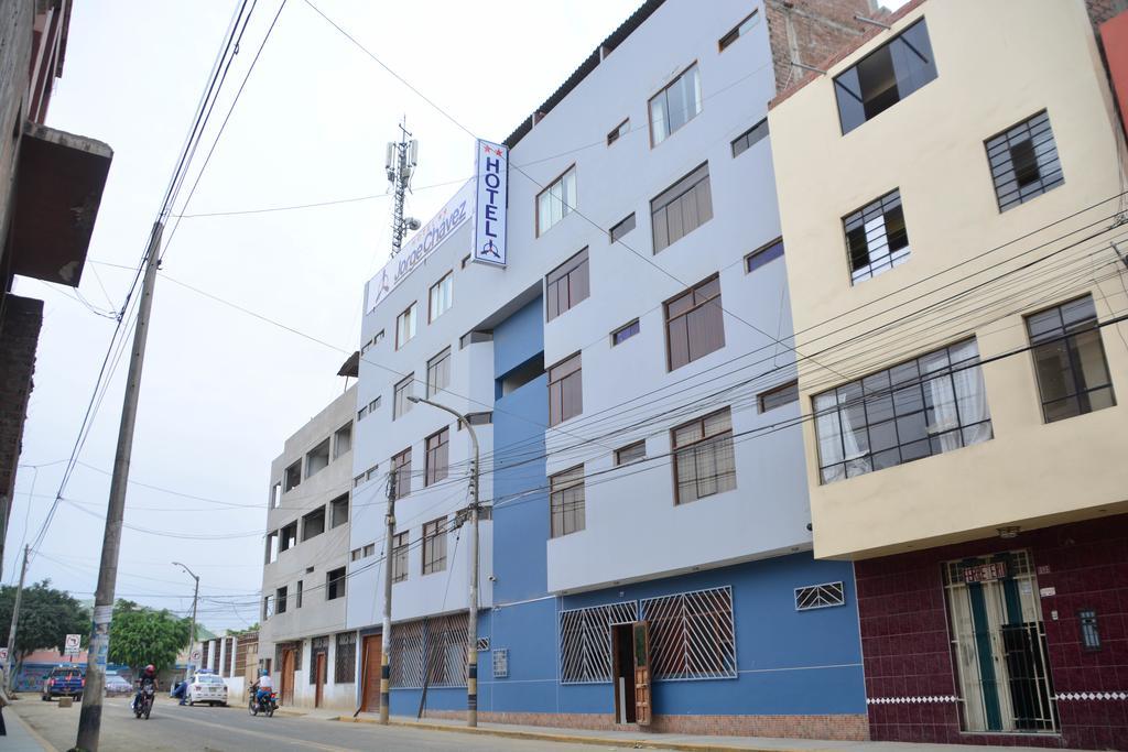 טרוחיו Hotel Jorge Chavez מראה חיצוני תמונה