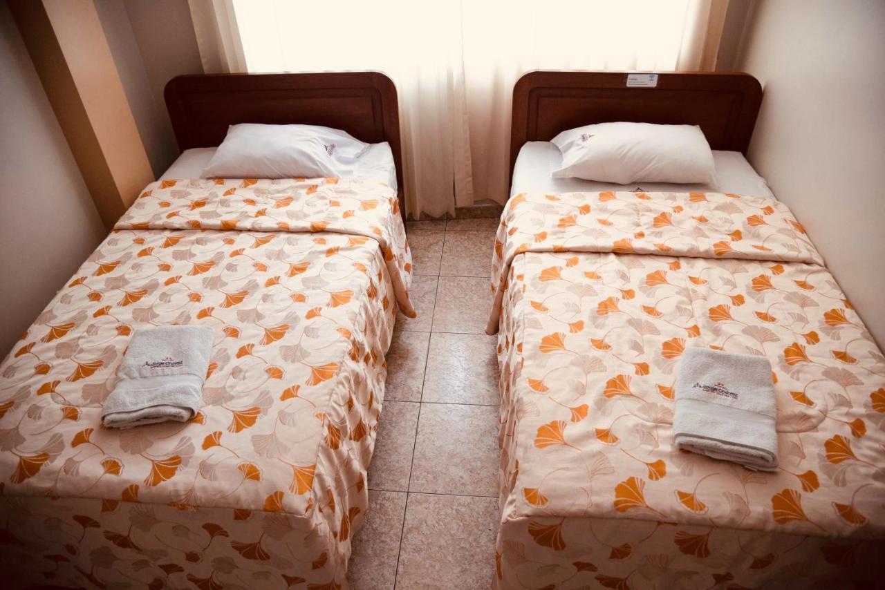 טרוחיו Hotel Jorge Chavez מראה חיצוני תמונה
