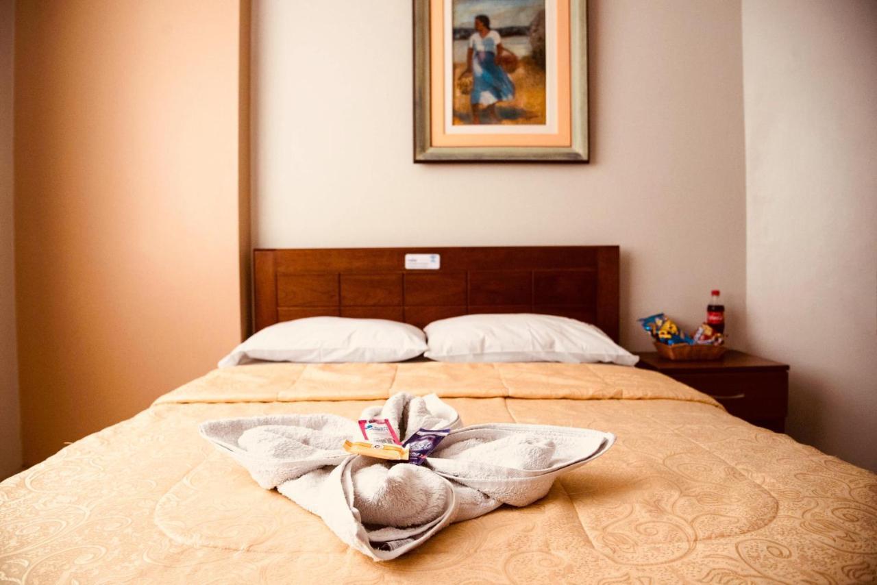 טרוחיו Hotel Jorge Chavez מראה חיצוני תמונה