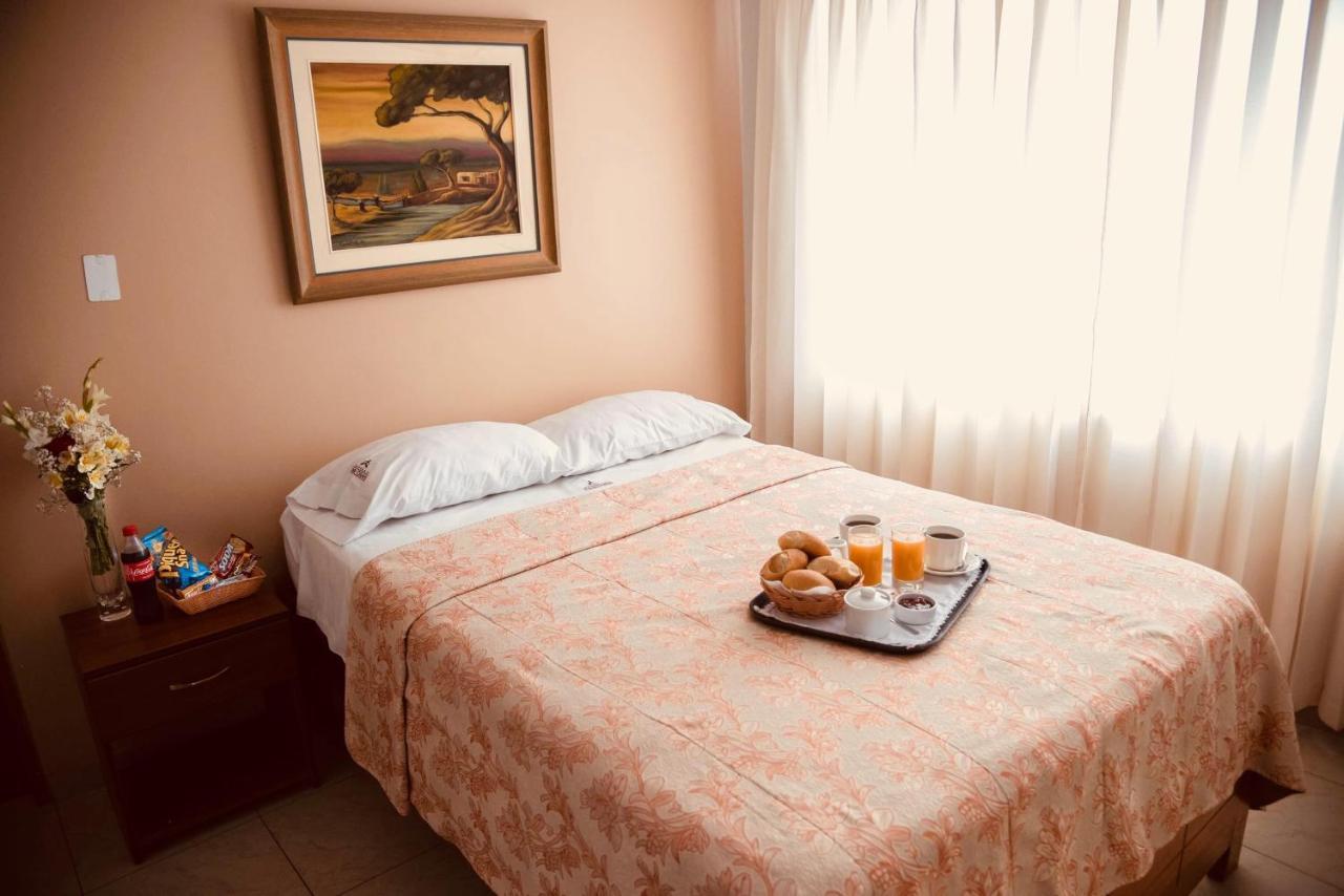 טרוחיו Hotel Jorge Chavez מראה חיצוני תמונה