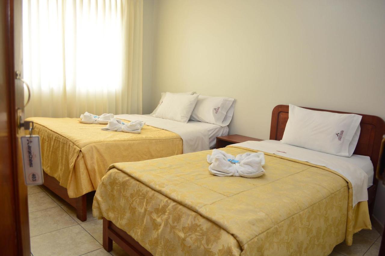 טרוחיו Hotel Jorge Chavez מראה חיצוני תמונה